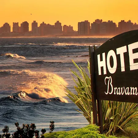 Hotel Bravamar